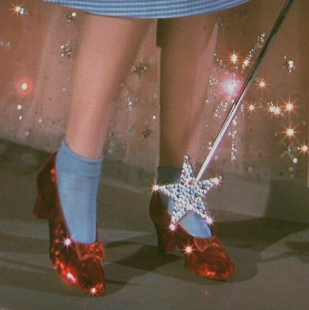 Meet your Posher, Thalia